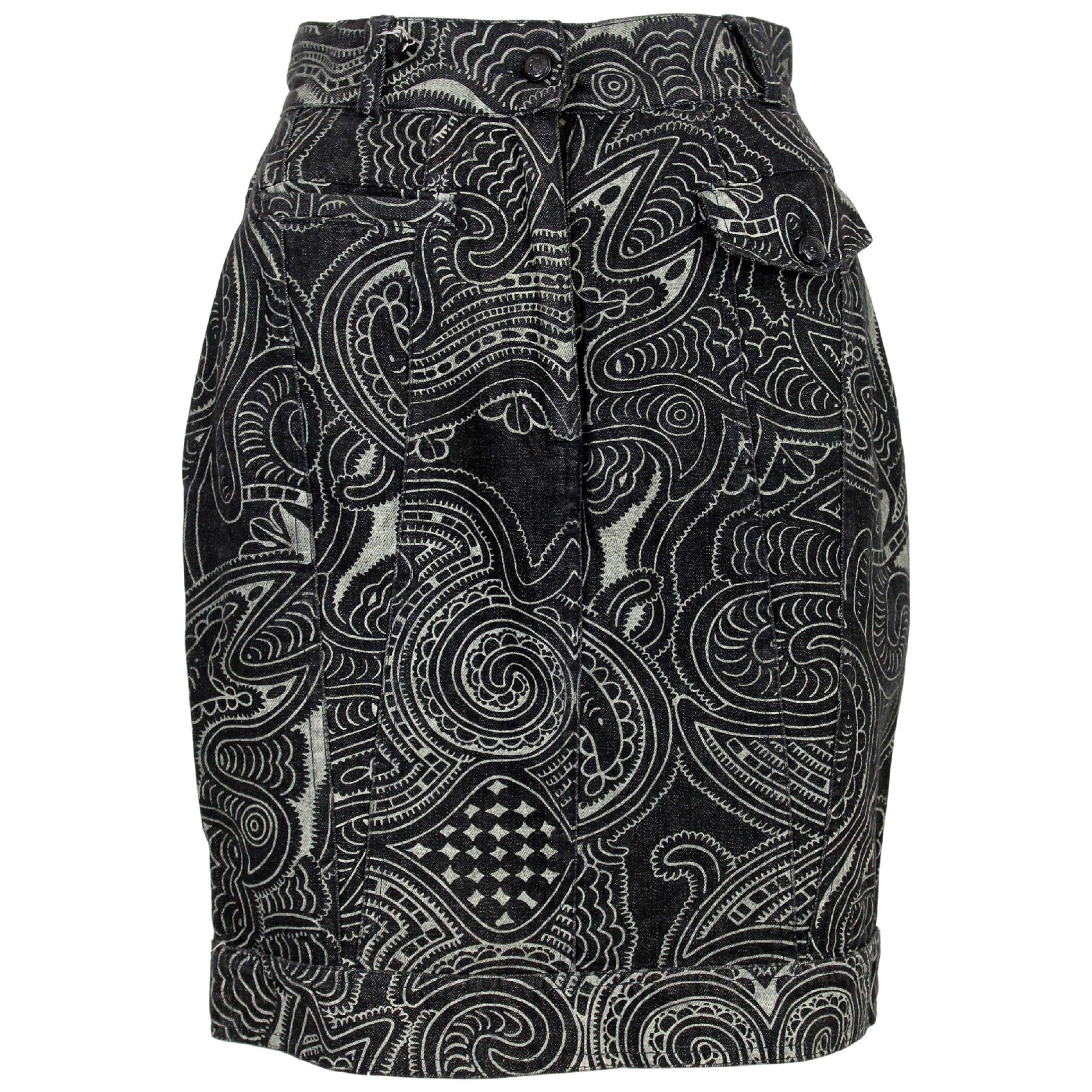 Moschino Black Gray Cotton Denim Paisley Short Skirt  For Sale