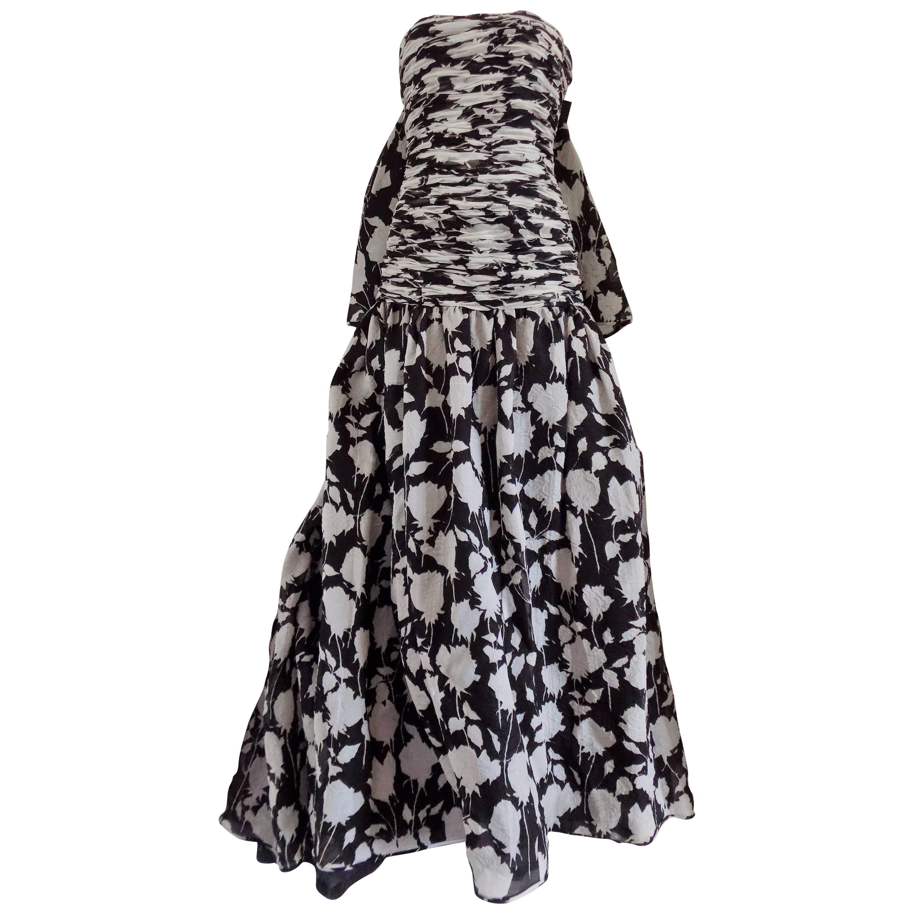 1980s Valentino Museum Piece White and Black dress at 1stDibs