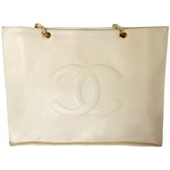 Vintage CHANEL ivory white caviar large tote bag, shopper bag with chains.
