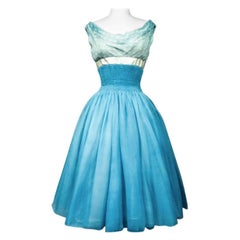Türkisfarbenes Seiden-Chiffon-Cocktailkleid von Pierre Balmain Couture aus Seide – Frankreich um 1958