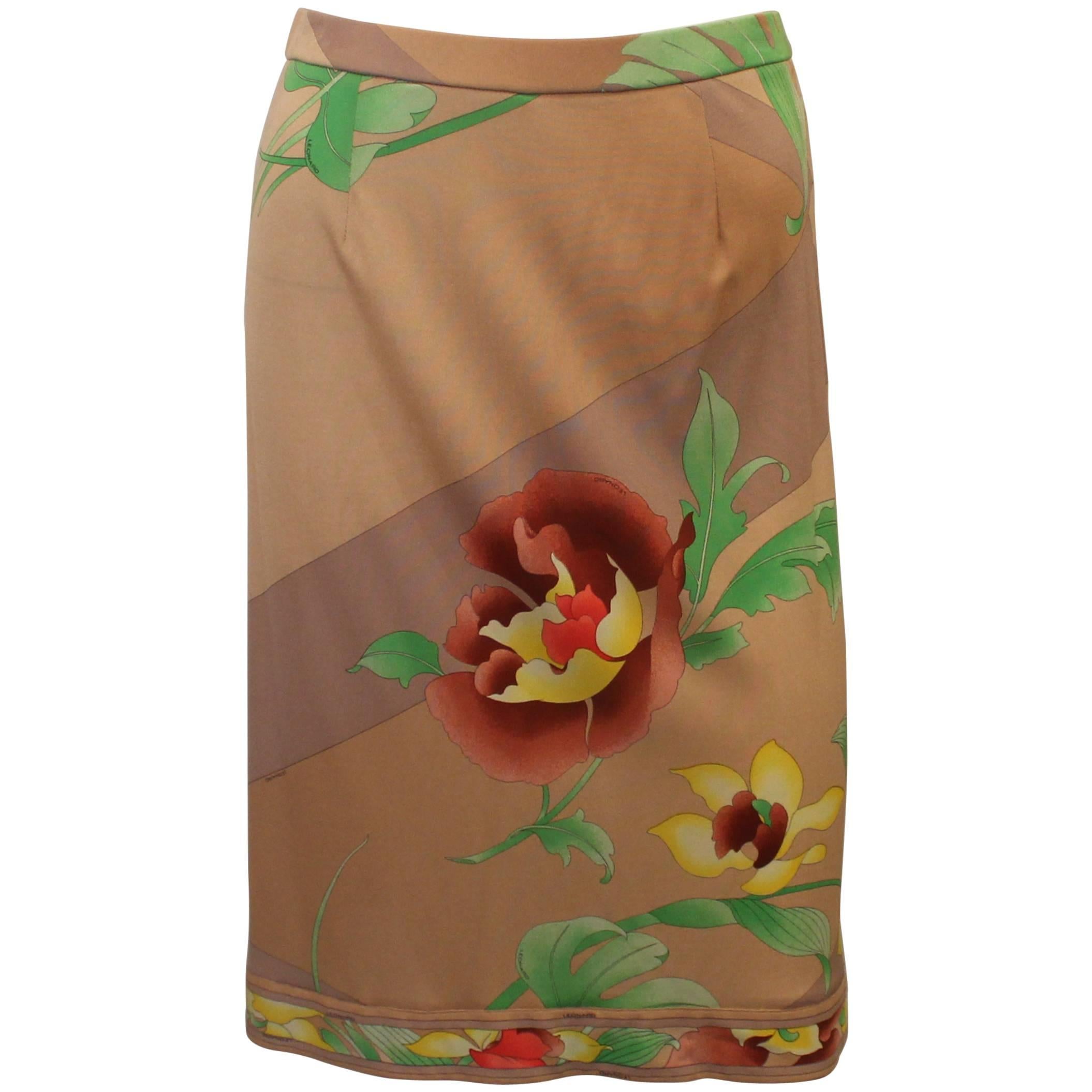 Leonard Tan Silk Jersey Skirt with Large Floral Print - 38 