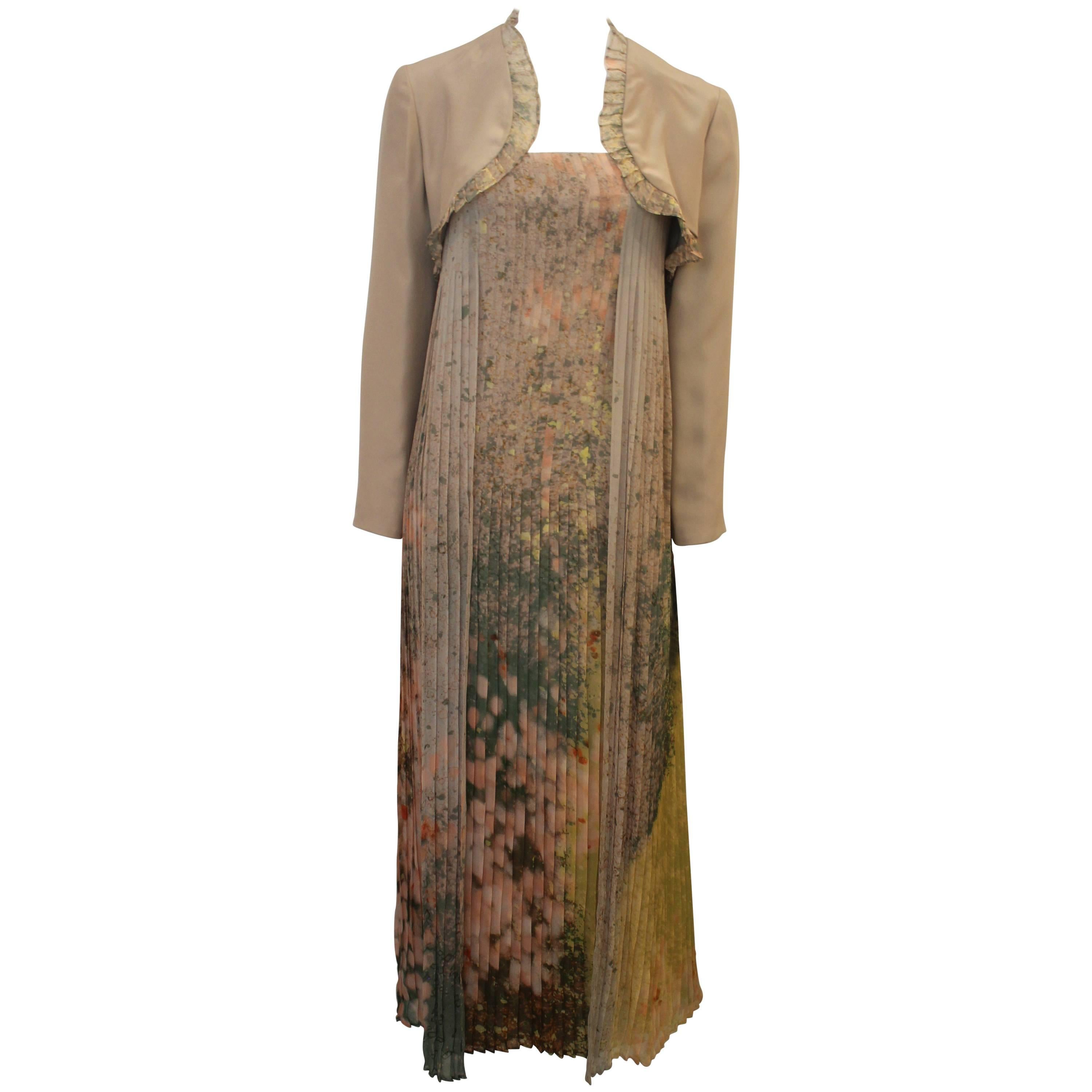 Akris Pastellfarbenes Kleid aus Seidenchiffon mit plissiertem Blumendruck und Bolero - 4