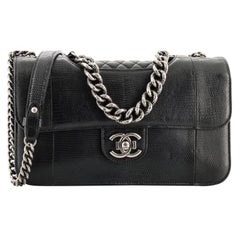 Sac à rabat Chanel Perfect Edge en lézard, petit modèle