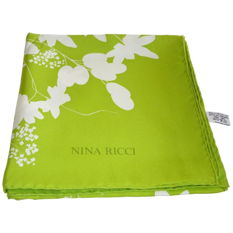 Foulard En Soie Nina Ricci - Occasion, Accessoire De Luxe Vintage, Idéal Pour Compléter Une Tenue