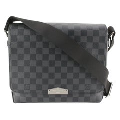 Louis Vuitton 2016 pre-owned Damier Graphite District PM Shoulder