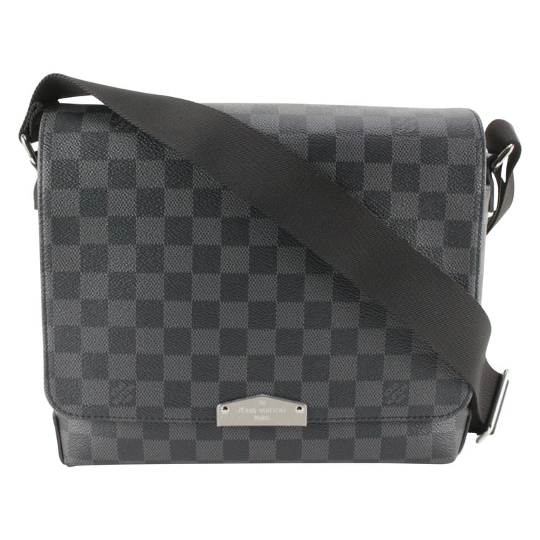 Louis Vuitton Damier Graphite Rope Canvas District Pm in Blue for