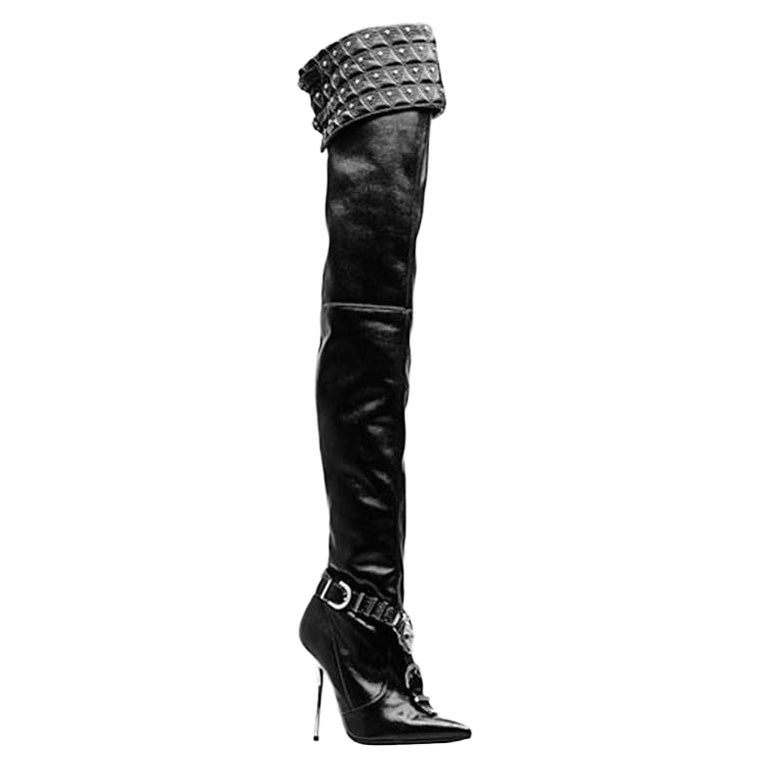 VERSACE Fall 2013 “Chelsea” STUDDED BLACK LEATHER THIGH HIGH BOOTS 38 - 8 For Sale