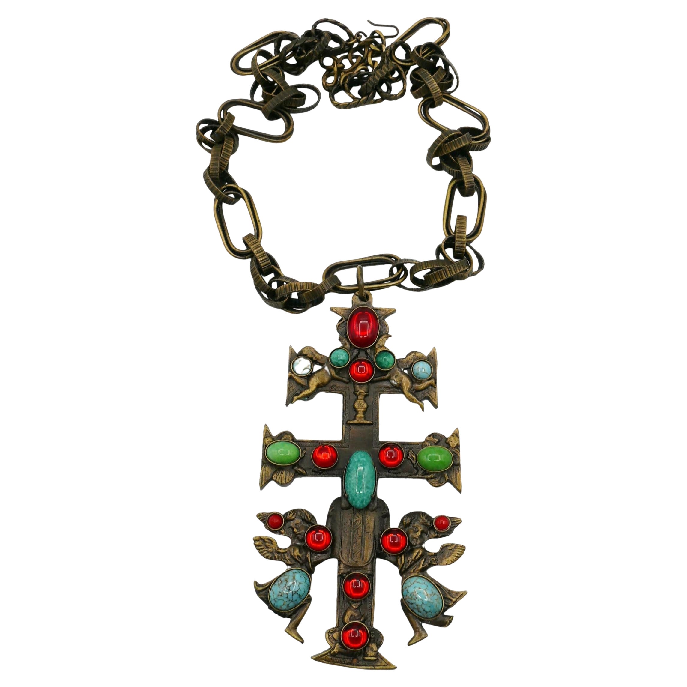 GIANFRANCO FERRE Vintage Halskette mit massivem Caravaca-Kreuz-Anhänger
