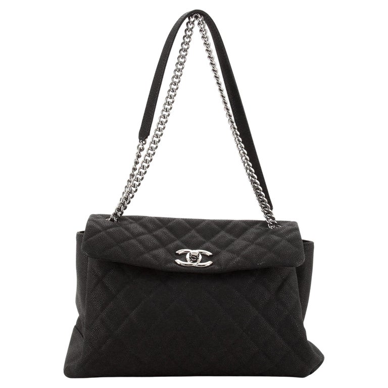 Chanel Pocket Accordion Flap Bag Quilted Caviar Medium For Sale at 1stDibs