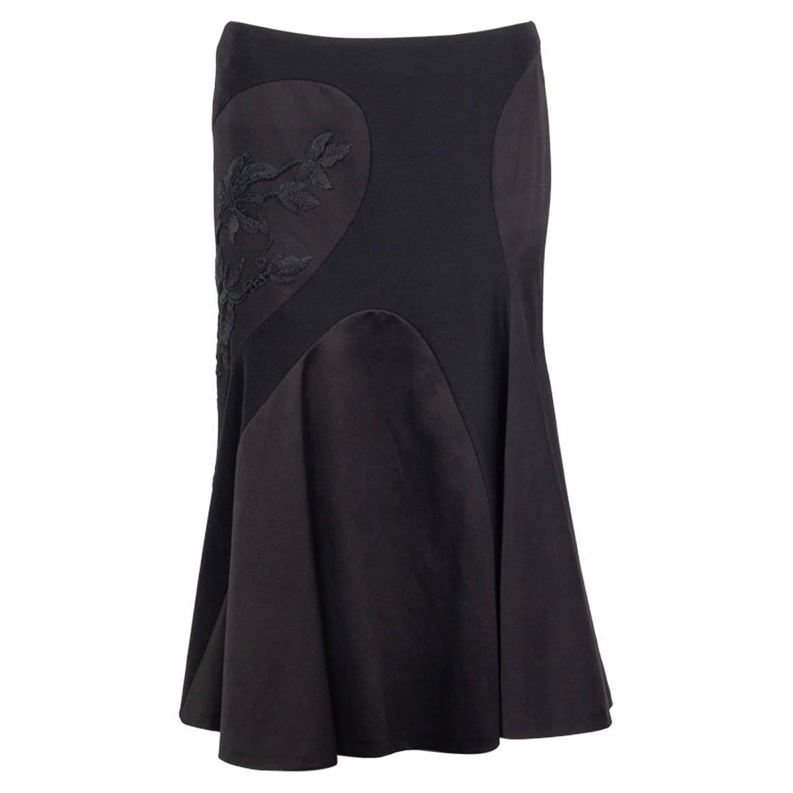 ALEXANDER MCQUEEN black wool FLORAL EMBROIDERED FLARED Skirt 40 S For Sale