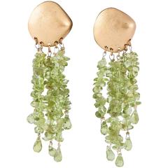 Glowing peridot and gilt metal shell earrings, Made in France