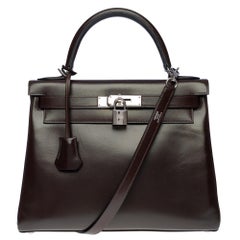 Magnificent Hermes Kelly 28 retourne handbag strap in Brown box calfskin, SHW