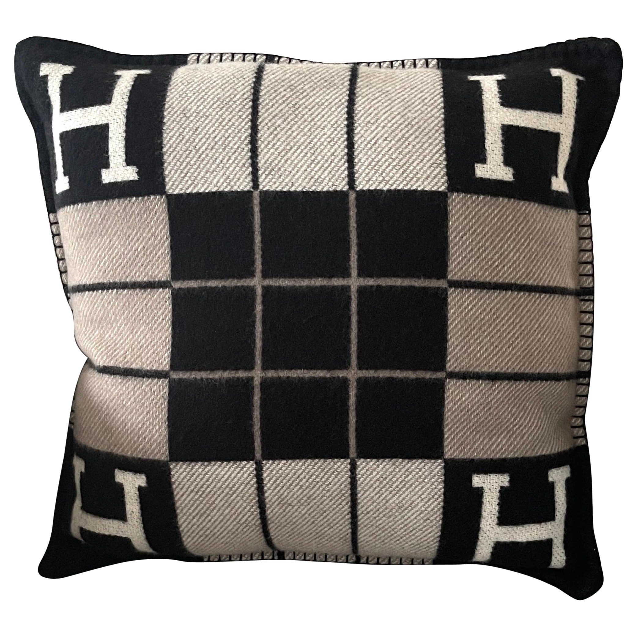 Hermes Avalon Blanket Couch ECRU GRIS FONCE at 1stDibs