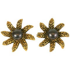 Chanel, clips d'oreilles étoile de blé en perles