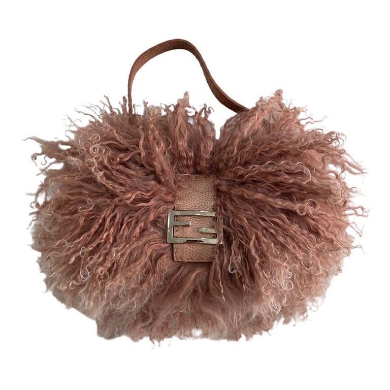 FENDI BAGUETTE MINK SLIDE SLIPPER IN LIGHT PINK FUR