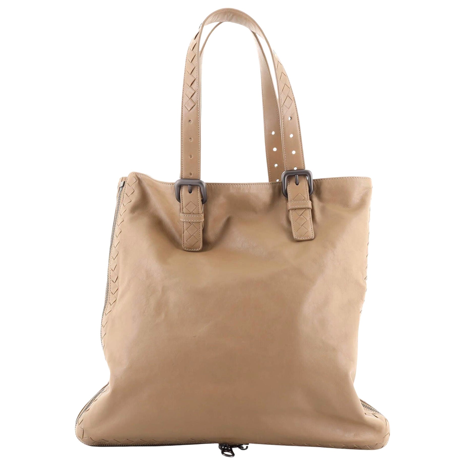 Bottega Point Medium Quilted Leather Tote Bag For Sale at 1stDibs