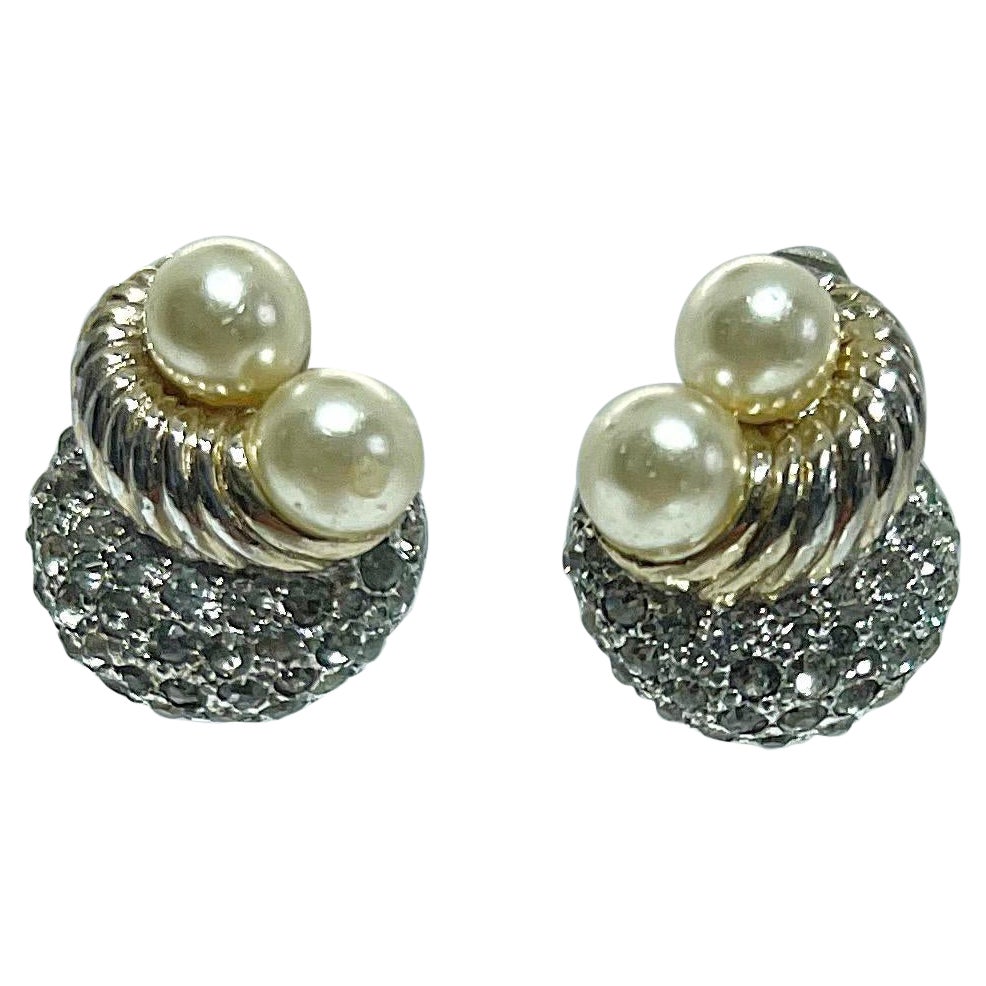 1960s Two Tone Gold + Silver Pearl Rhinestone Encrusted Vintage Clip On Earrings For Sale