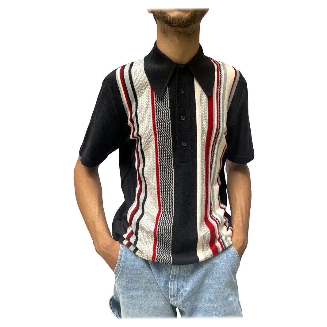 1960S Black & Grey Striped Poly Blend Knit Men's Rat Pack Polo Shirt For Sale