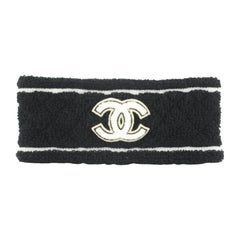 Chanel 22B Schwarz CC Gestepptes Kopfband 9CJ10