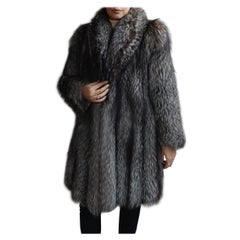 Brand New renowned SAGA Silver Fox Fur Coat (size 6-8/S)