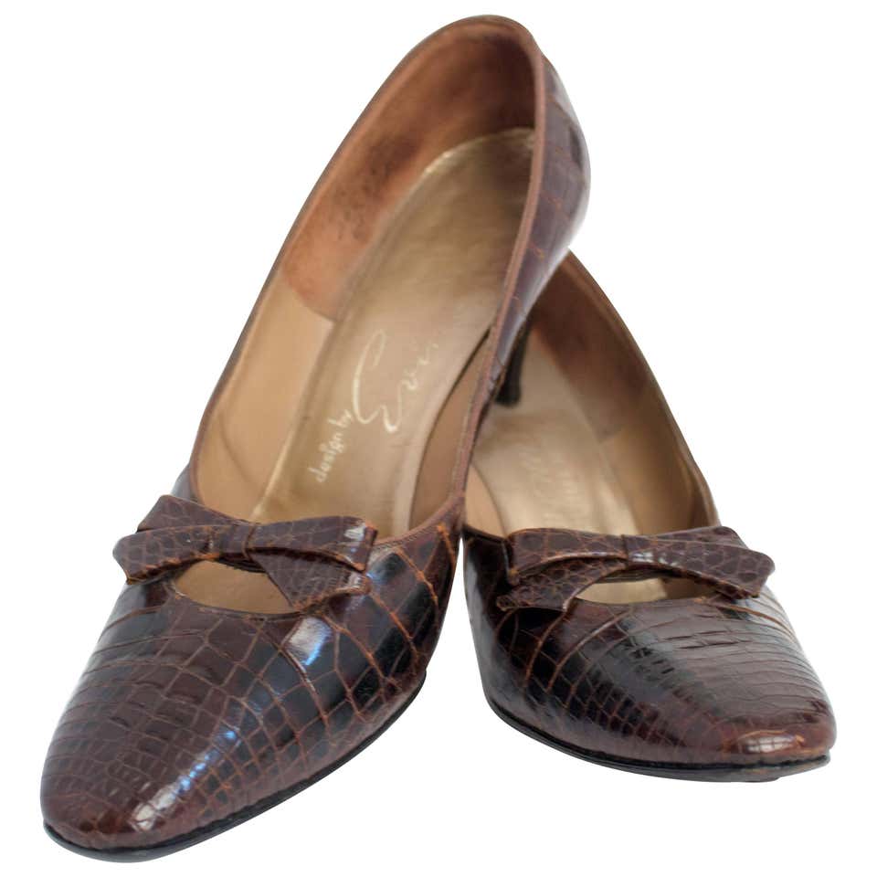 70s Platform Shoe at 1stDibs | 70s platforms, 70s platform shoes womens, 70s platform wedges