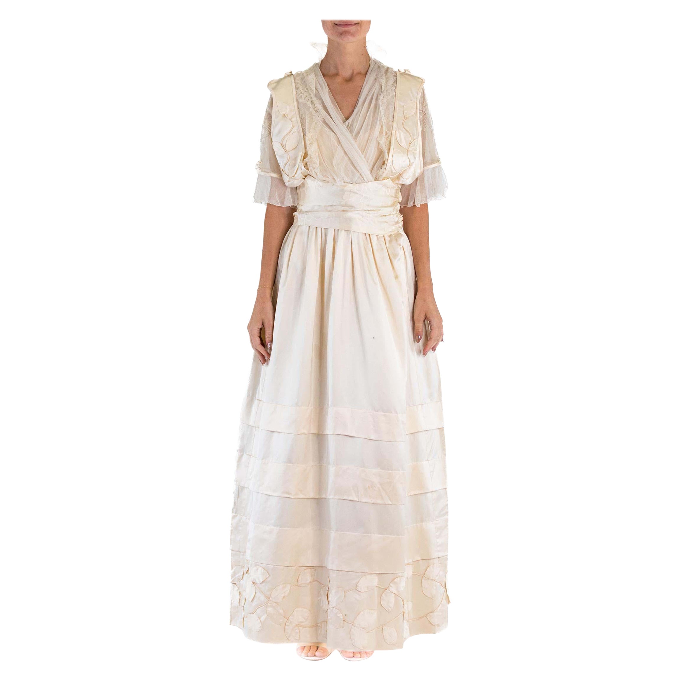 Edwardian Cream Silk Satin & Lace Rare Wedding Or Presentation Gown For Sale