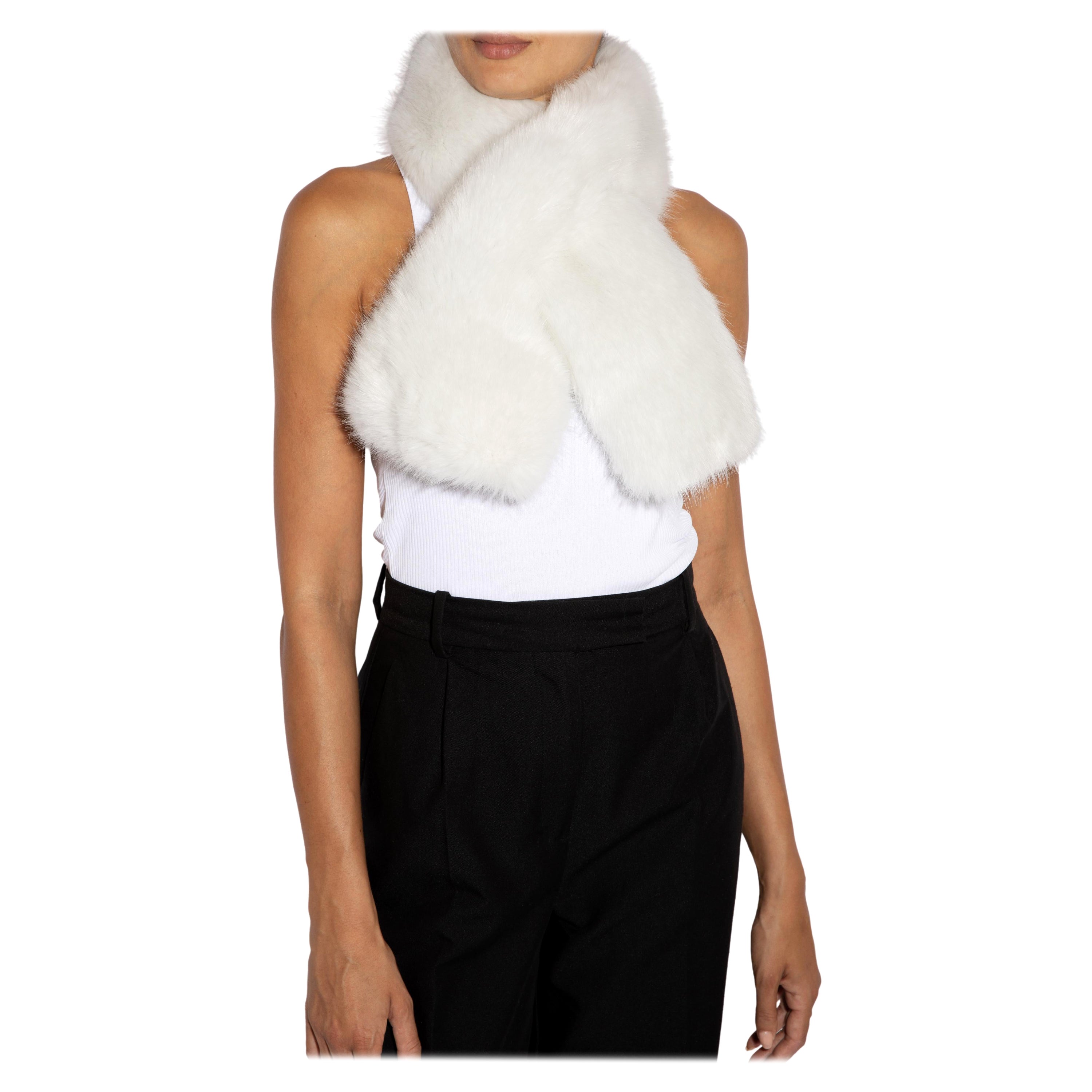 Verheyen London Cross-through Faux Fur Collar in White