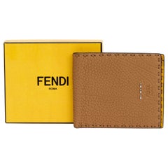 Fendi BNIB Brieftasche zum Umklappen Braun/Gelb