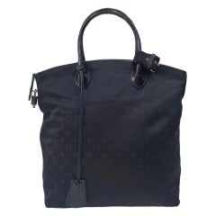 2011 Louis Vuitton Lockit Vertical Black Top Handle Bag 