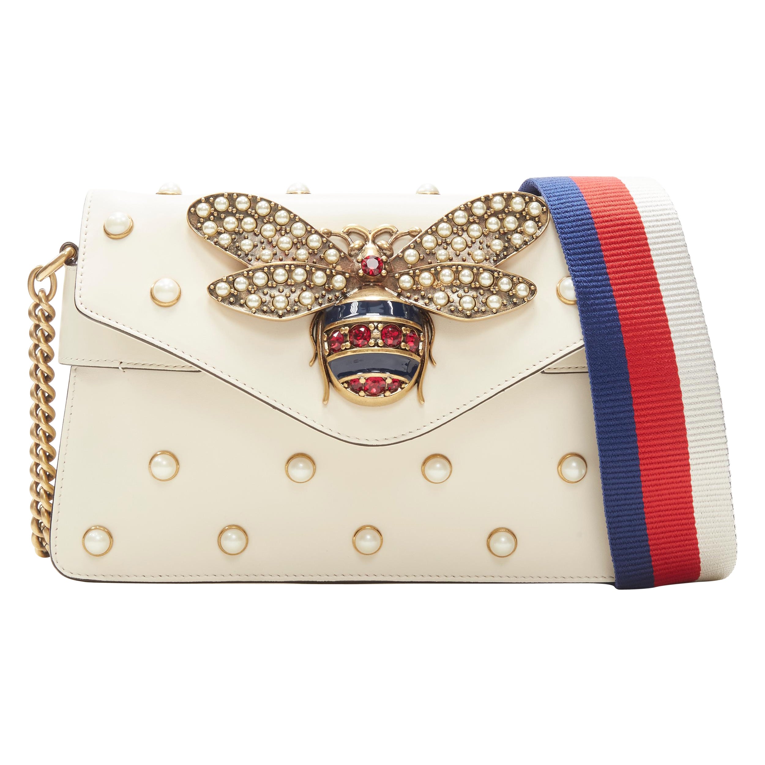 GUCCI Queen Margaret Embellished Bee pearl stud white flap crossbody bag For Sale