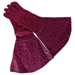 Vintage Extravagant Rasberry Leather Cuffed Gloves, Carolina Amato