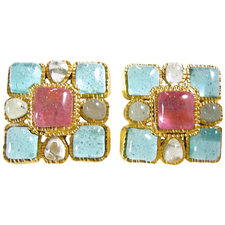 CHANEL Maison Gripoix Heart Earrings 1980s main image 1