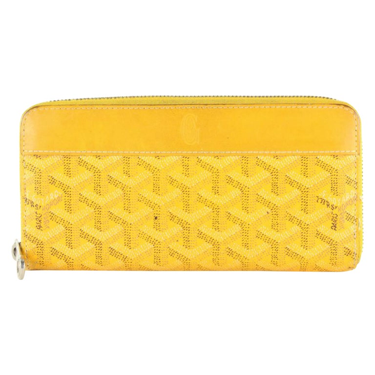 GOYARD Matignon PM Zip Around Coin case Wallet Coin Card Case Logo Embossed yellow