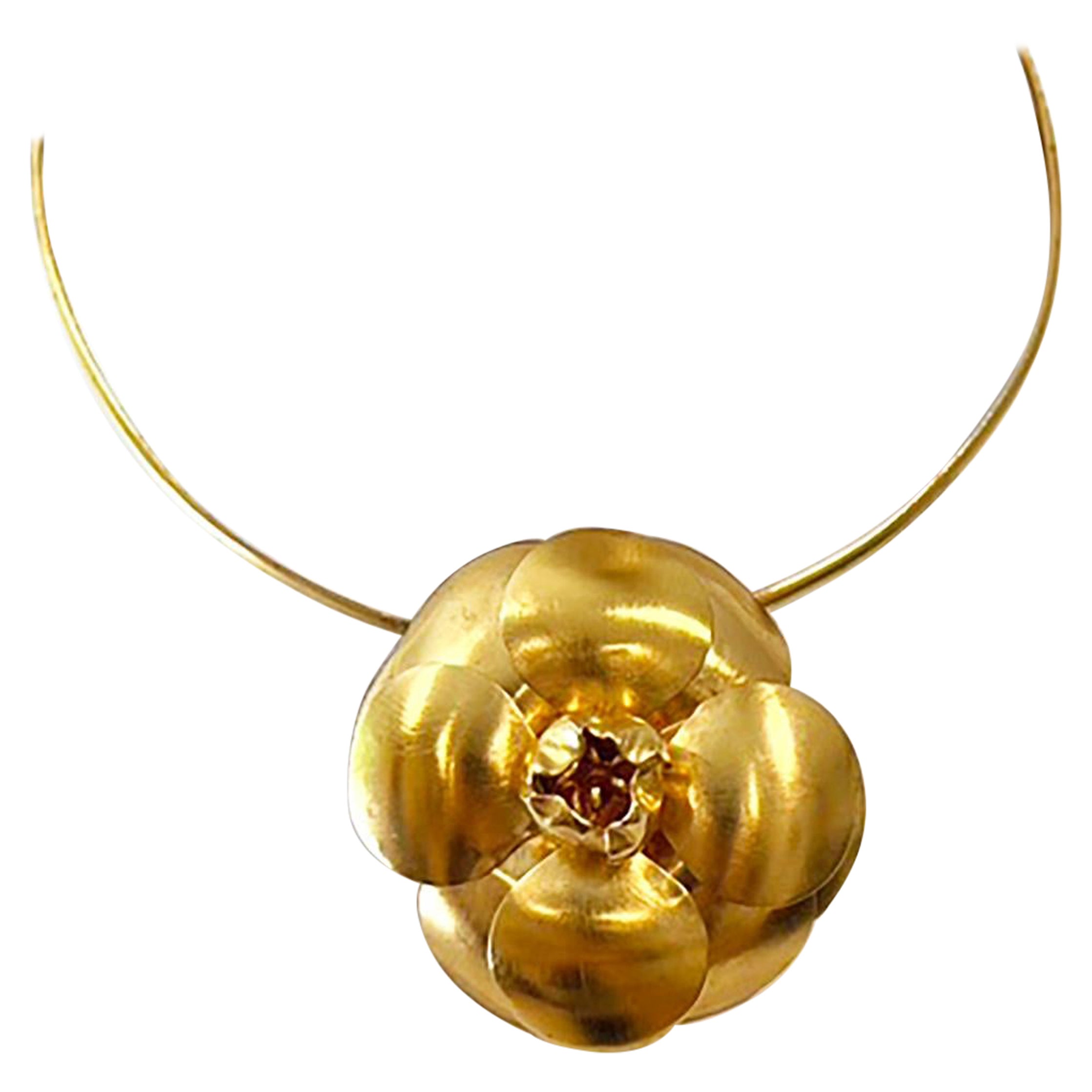 CHANEL 1998 S/S Gold Plated Camelia Choker  For Sale