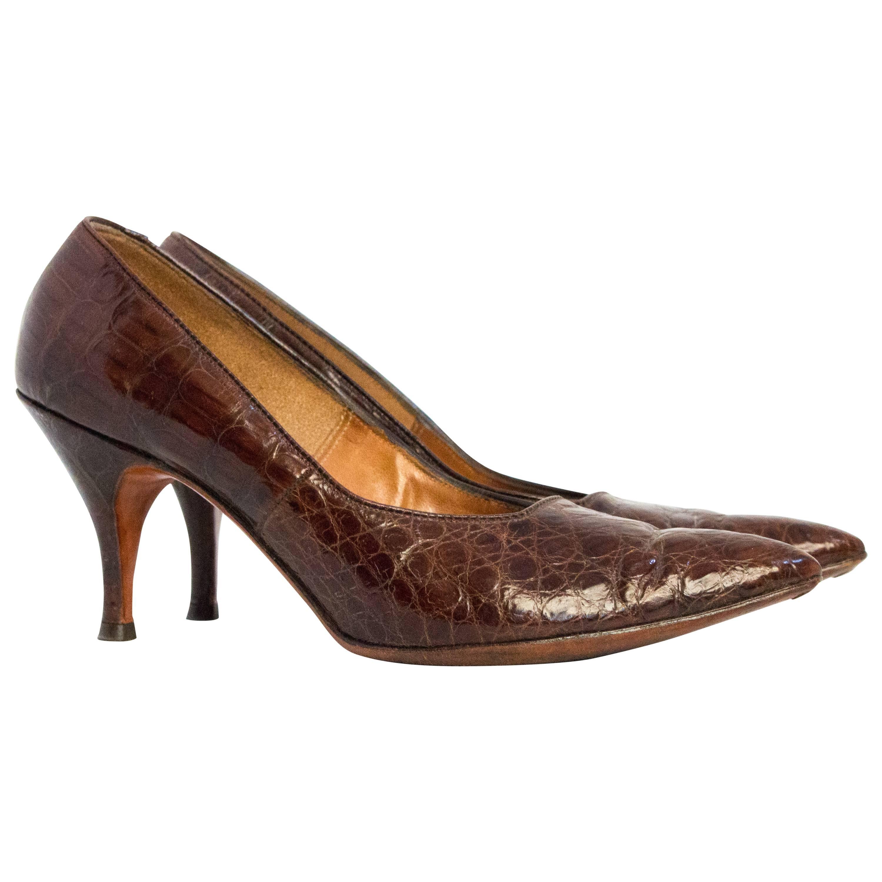 1960s Chocolate Brown Pointed Toe Alligator Heels