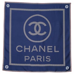 Sciarpa in seta con stampa logo CC Chanel blu navy