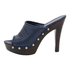 Gucci Navy Blue Leather Logo Embossed Studded Craft Clogs Size 36.5