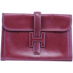 Vintage Hermes Jige Cluth in Bordeaux Box Leather