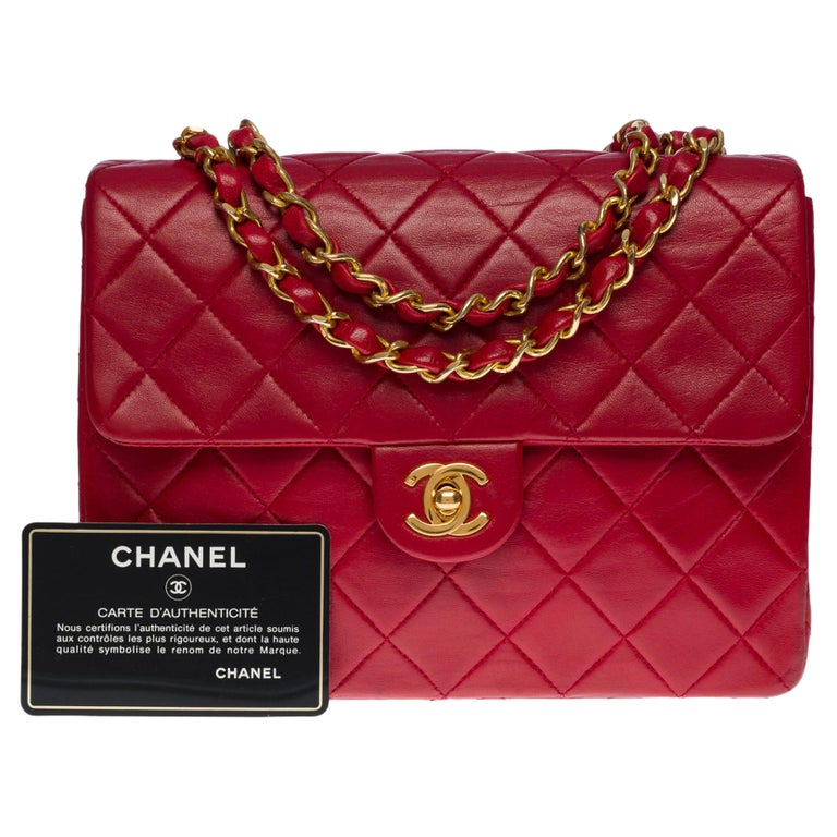 Chanel Timeless 25 double flap Medium size in black quilted lambskin, GHW For Sale