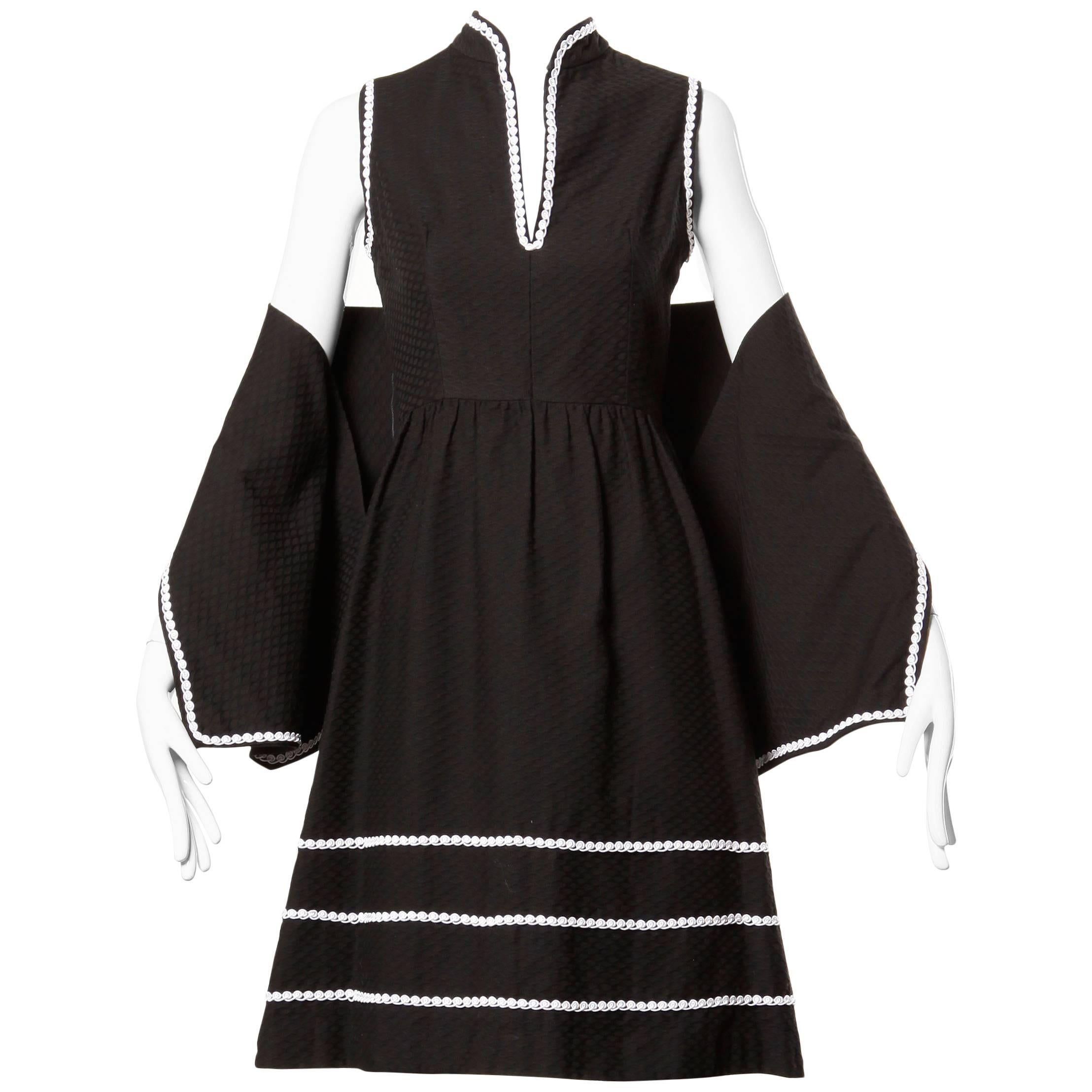 1960s Oscar de la Renta Vintage Black + White Dress + Wrap Ensemble