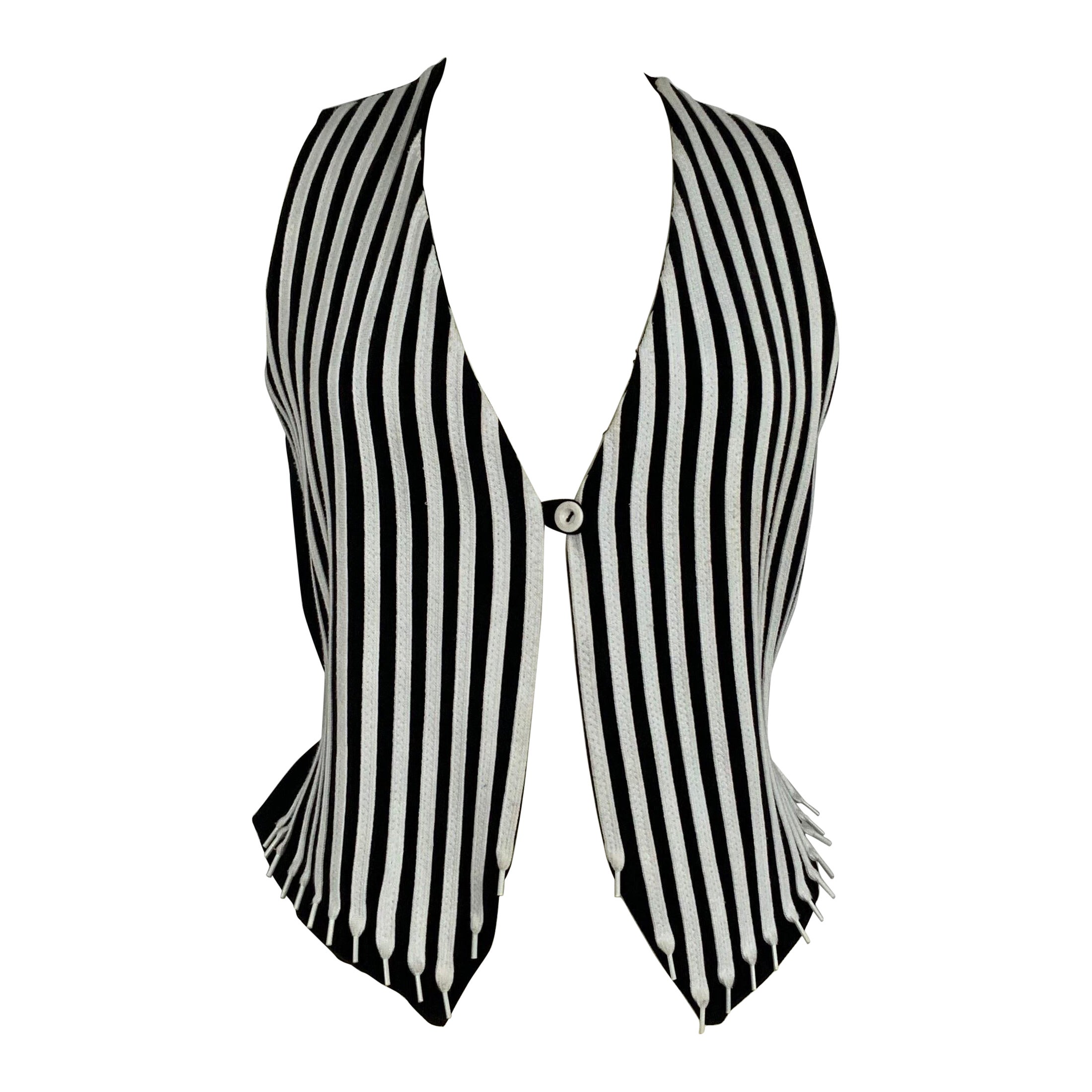 Cheap and Chic von Moschino Vintage-Weste mit Schnüren