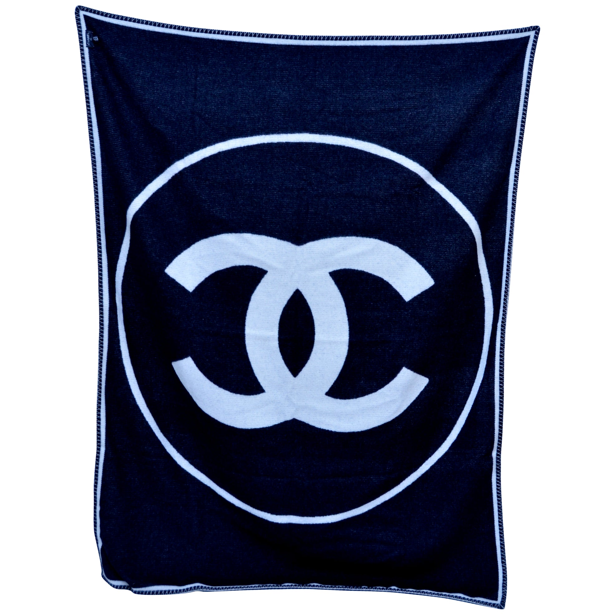 CHANEL Black and Off White Large CC Logo Travel Home Decor Throw Blanket  NEW at 1stDibs