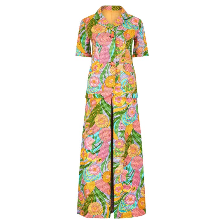 1970s Colourful Floral Print Trouser Suit in Waffle Cotton For Sale at ...