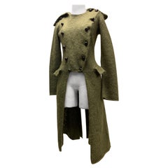 Alexander McQueen Moss Kid Mohair Cut-Away Pullover-Mantel im Militrstil