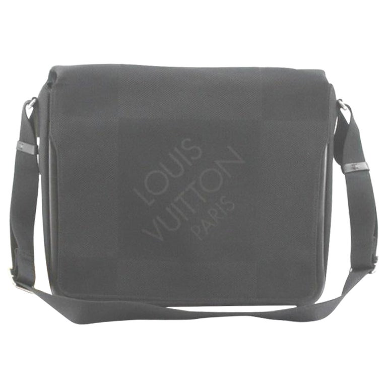 Louis Vuitton Messenger Bag For Sale at 1stDibs