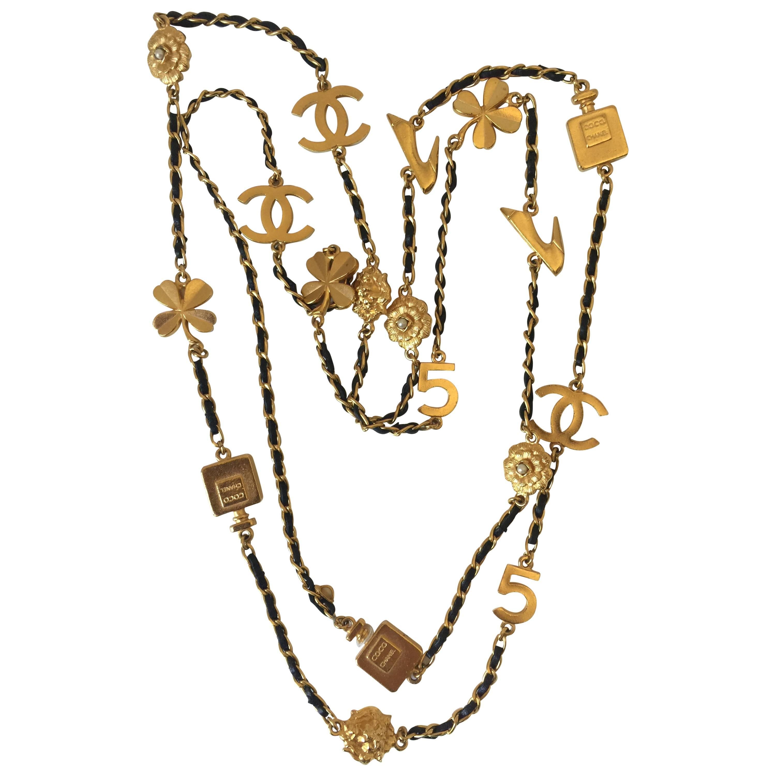 Chanel 18K gold plated signature motif chain necklace