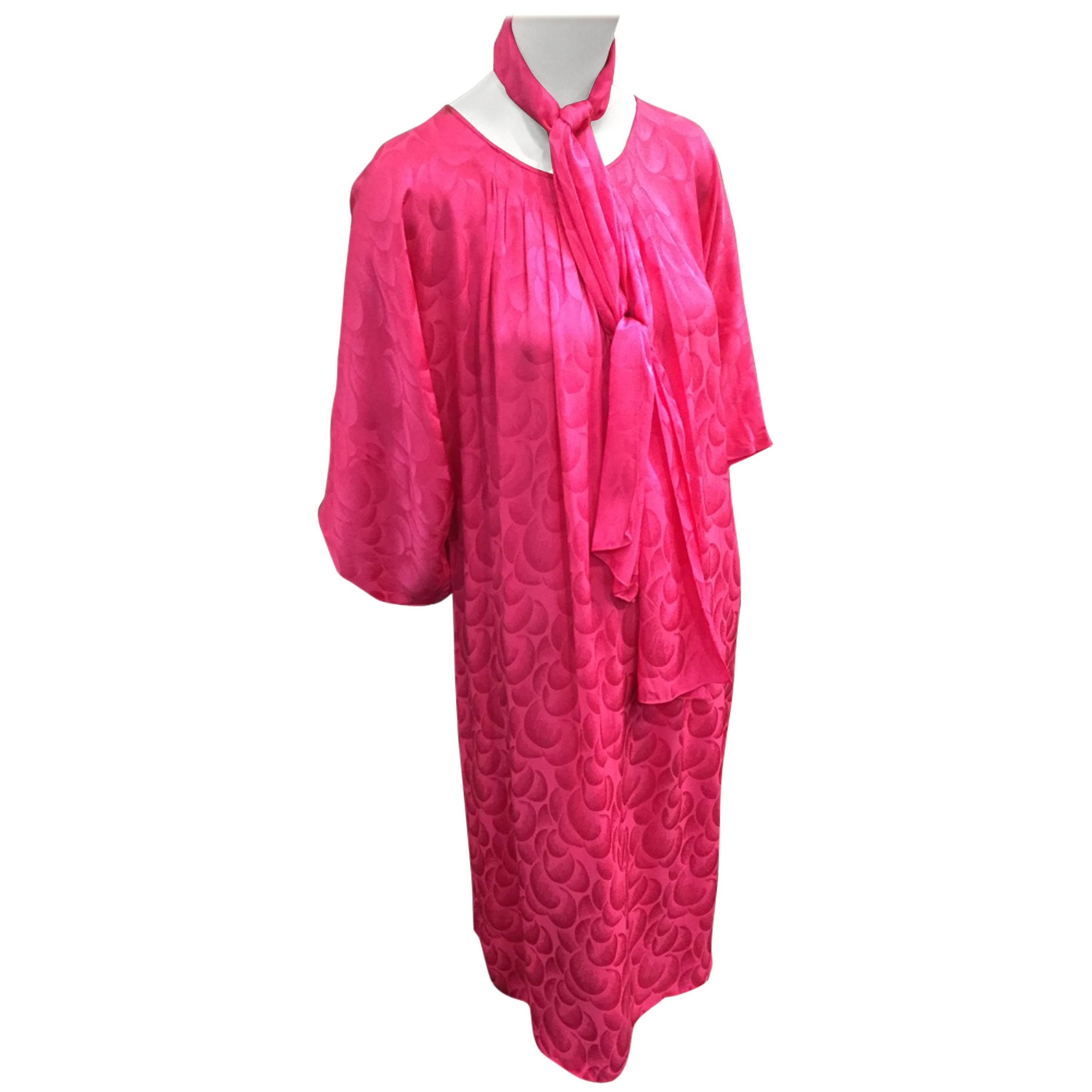 1980s Richilene Fuchsia Silk Jacquard Chemise Dress w Belt. 
