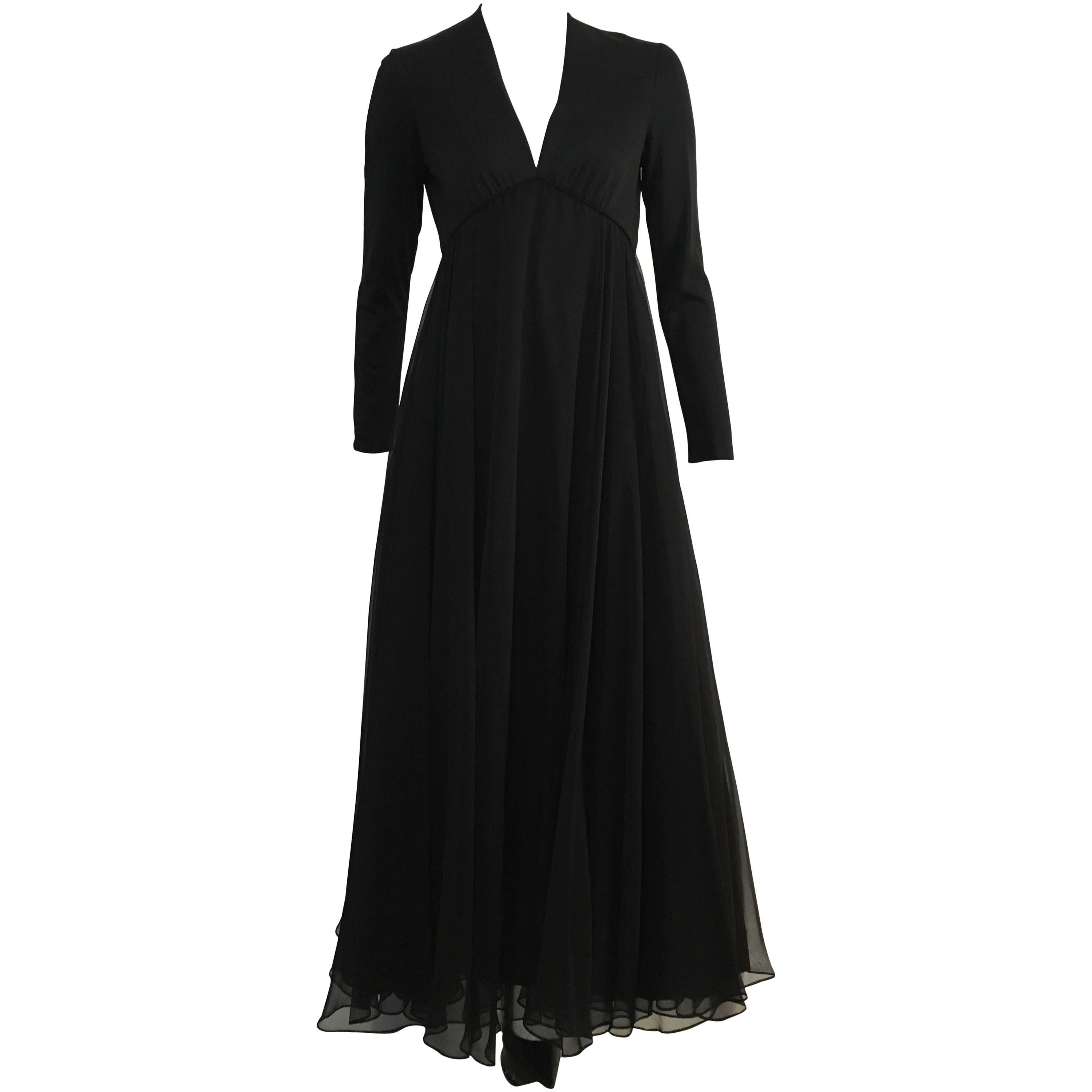 Jerry Silverman Black Empire Waist Evening Gown Size 4.  For Sale