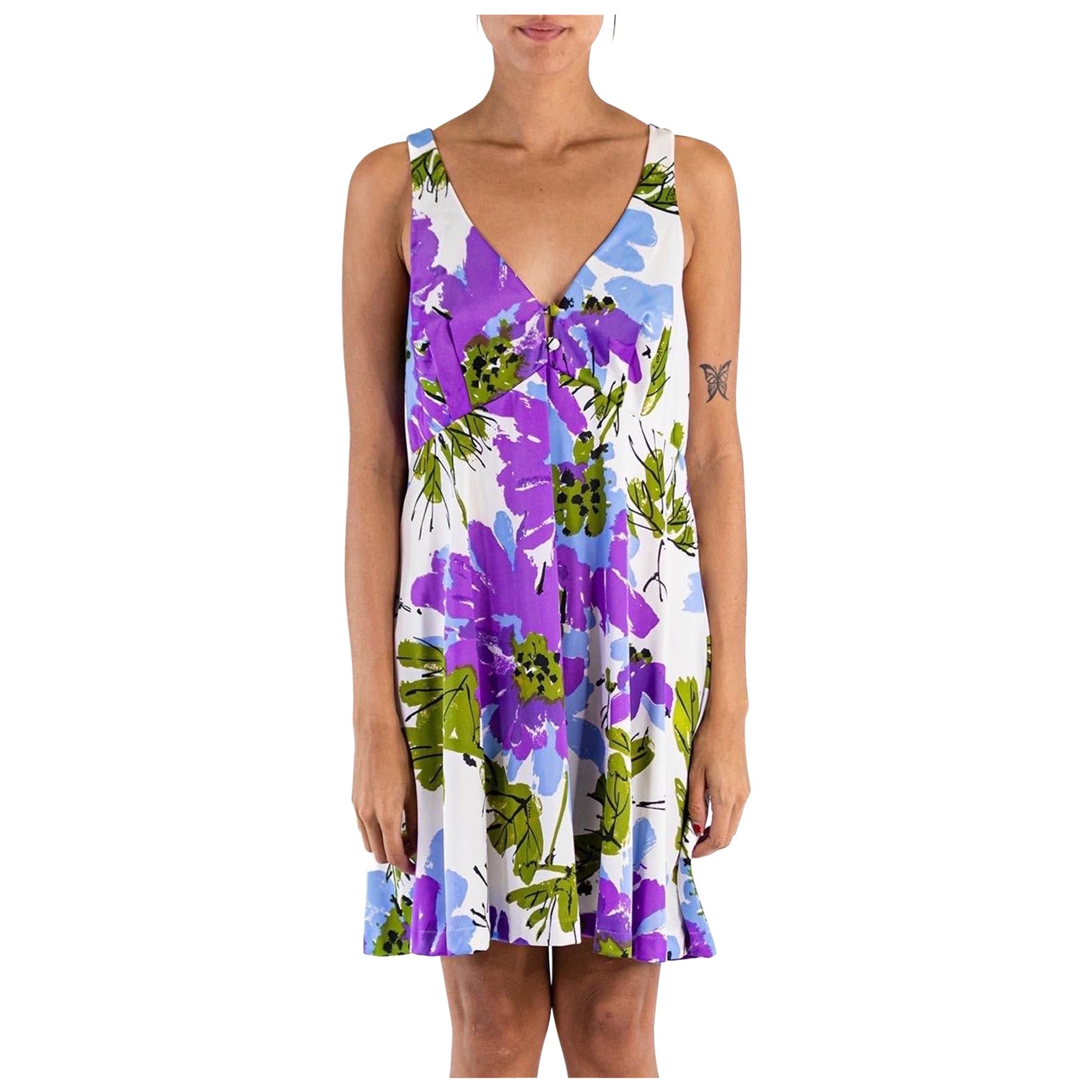 1970S VERA Purple & White Floral Nylon Tricot Jersey Slip Dress Negligee For Sale