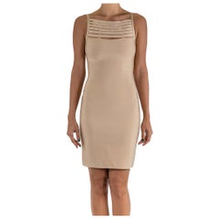 1990er HERVE LEGER Beigefarbenes Cocktailkleid aus Viskosemischung mit Bandage-Riemenausschnitt